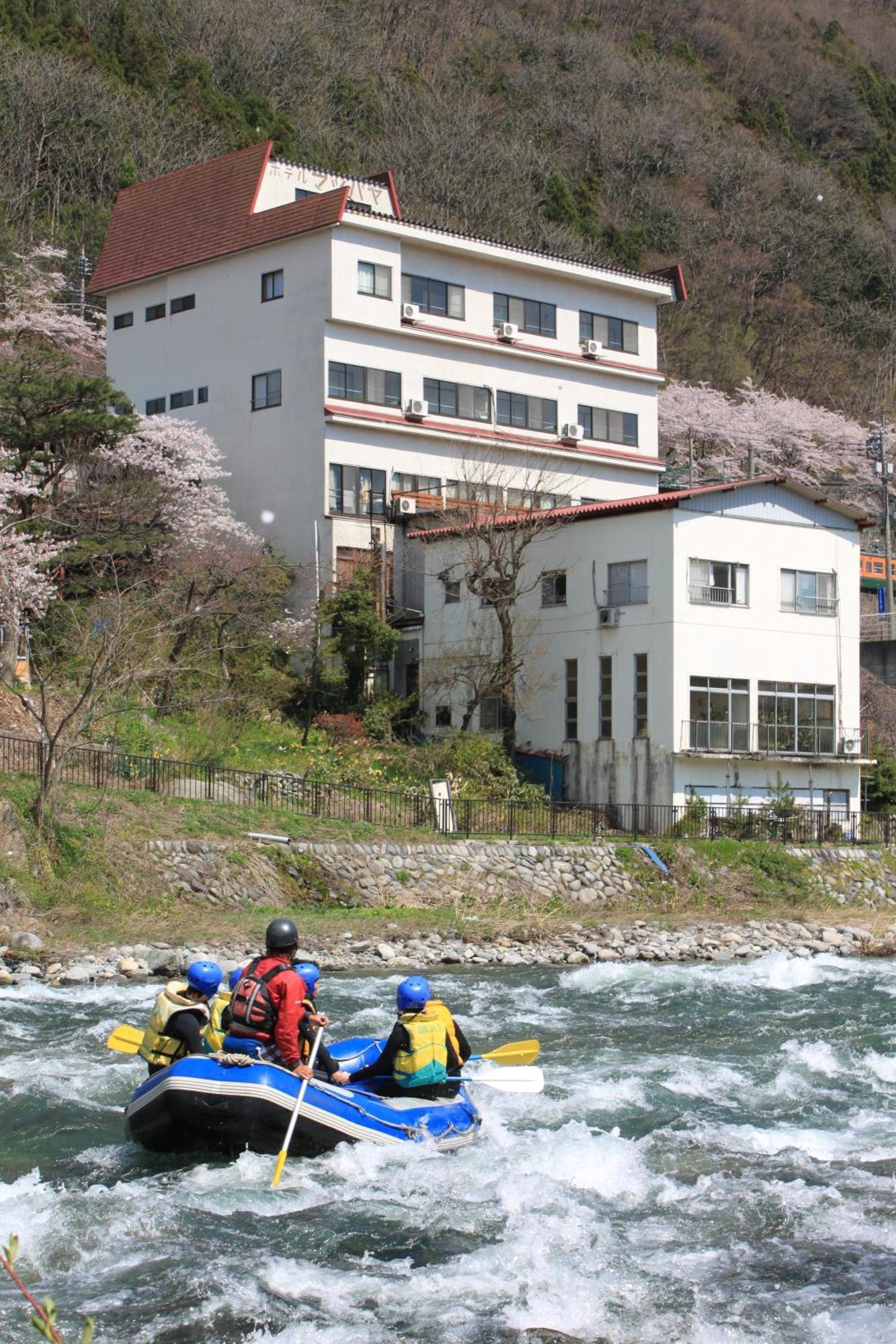 奥亚松葉屋酒店 水上町 外观 照片