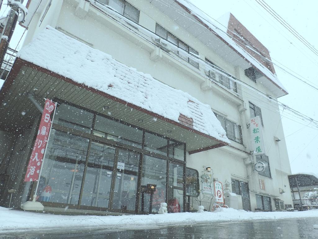 奥亚松葉屋酒店 水上町 外观 照片